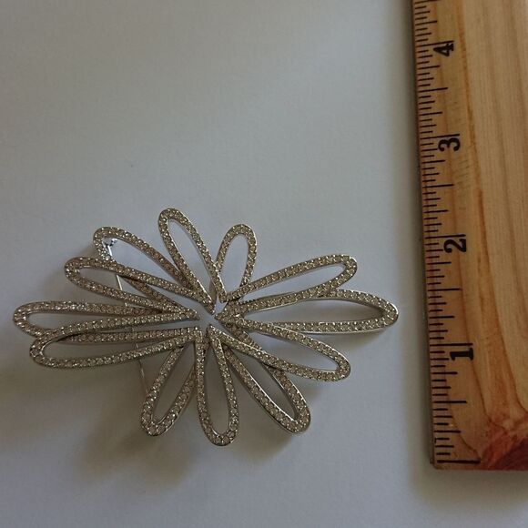 Silver tone Exquisite Swarovski BROOCH - Picture 6 of 7